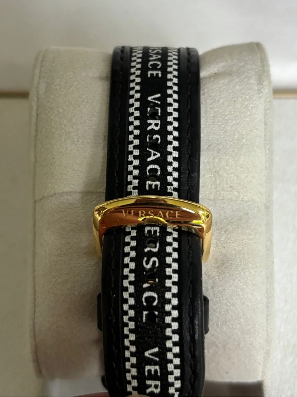 Versace Greca Medusa VCircle Watch
